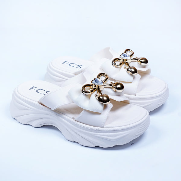 HEART BOW SOFTIE - WHITE